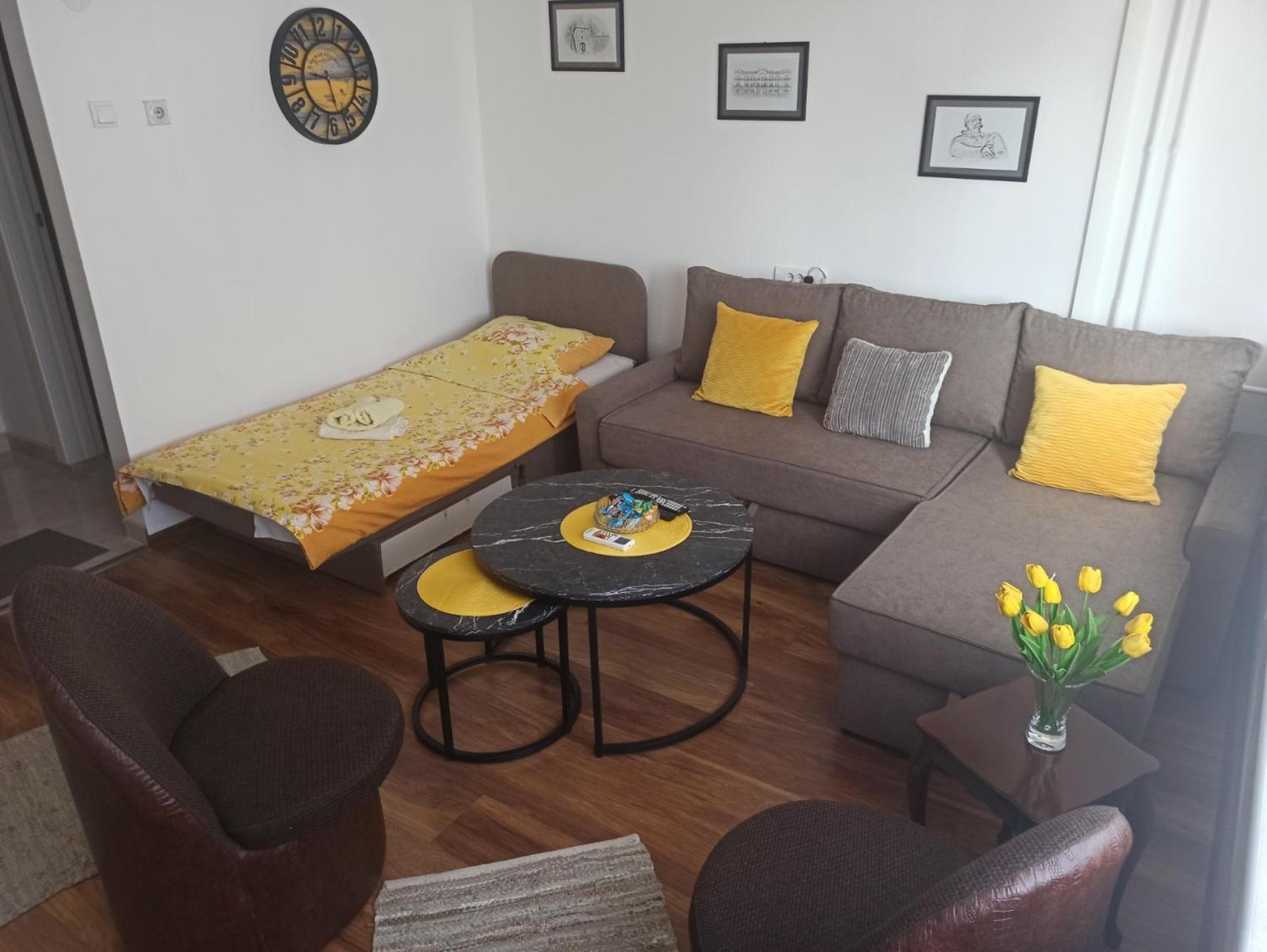Apartman Lasta Lägenhet Banja Luka Exteriör bild